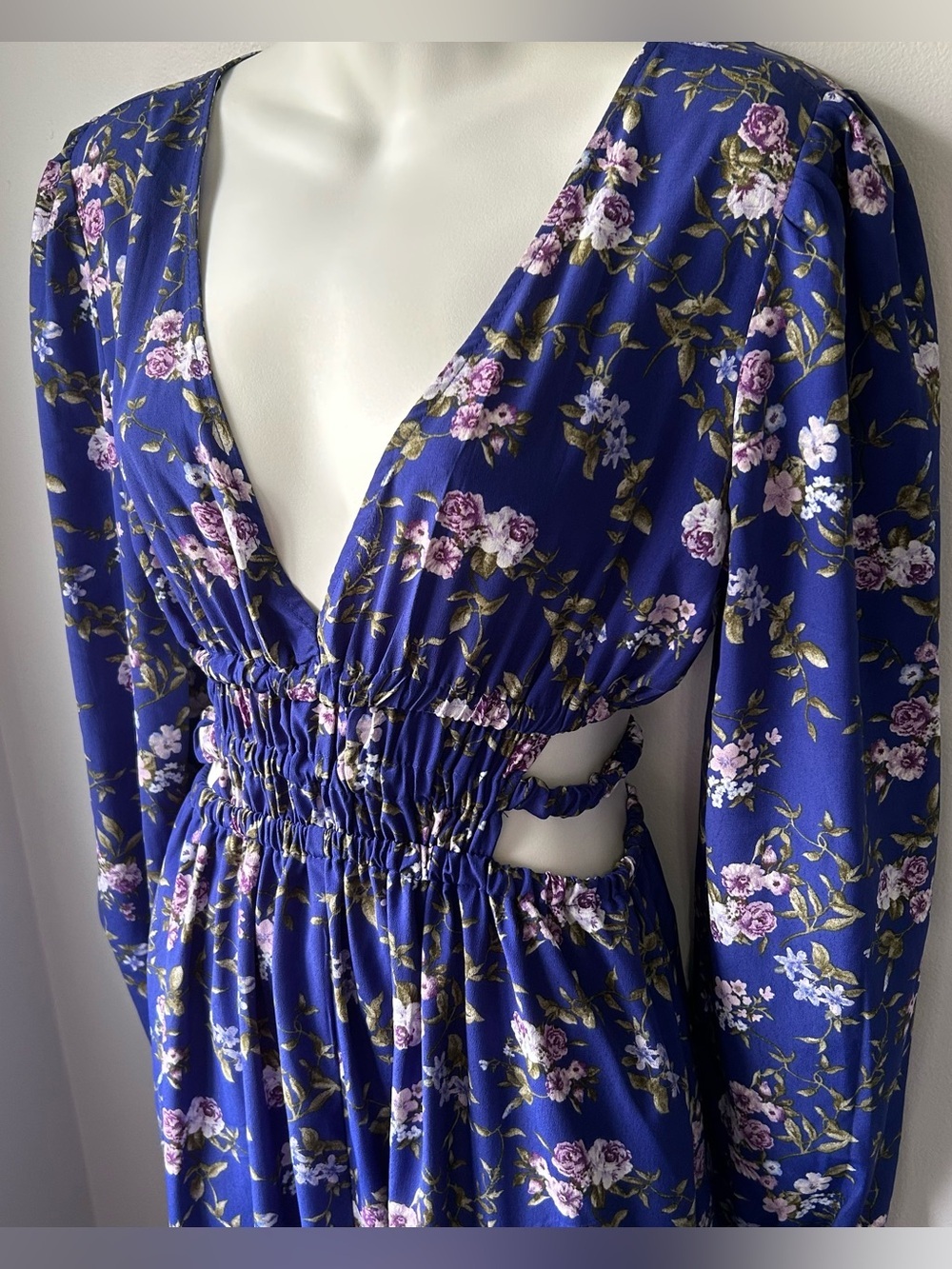⚡️2 for $60 NWT Forever 21 Blue Floral Cutout Maxi Dress